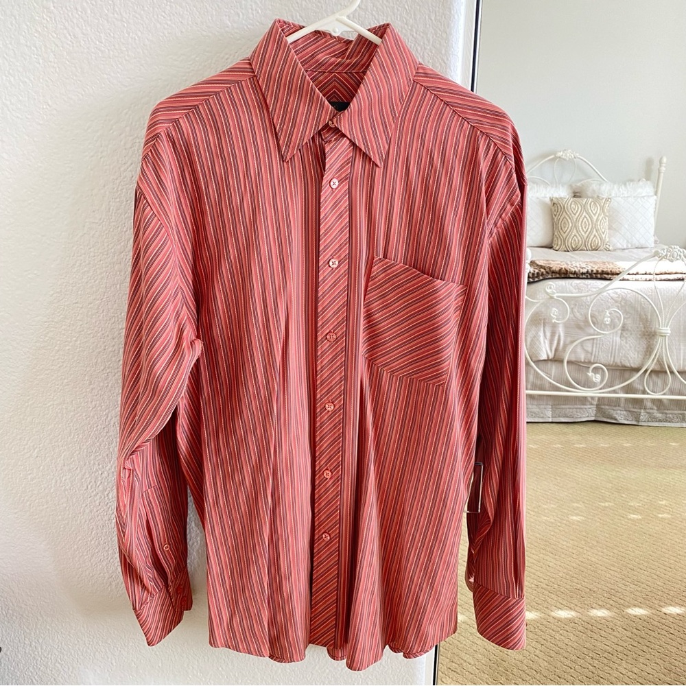 Like New Men's Salmon Red Bugatchi Button Down Dress Shirt Size Large